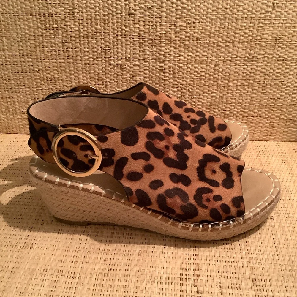 Catherine Malandrino Leopard Print Espadrille Wedge Sandals - Tan Brown